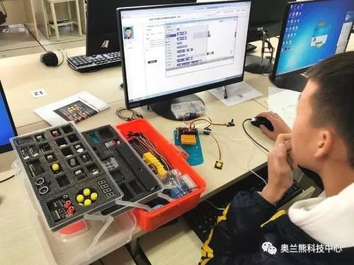 機(jī)器人編程教育 孩子計(jì)算機(jī)啟蒙的理想伙伴